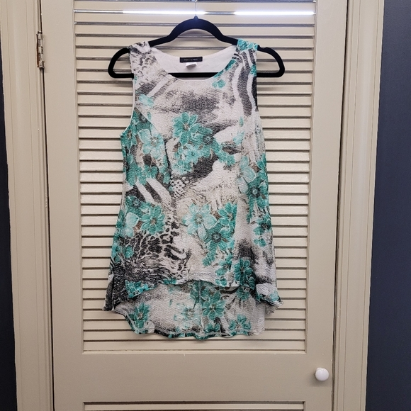Jennie and martis shirt cream green black size m - Picture 1 of 2